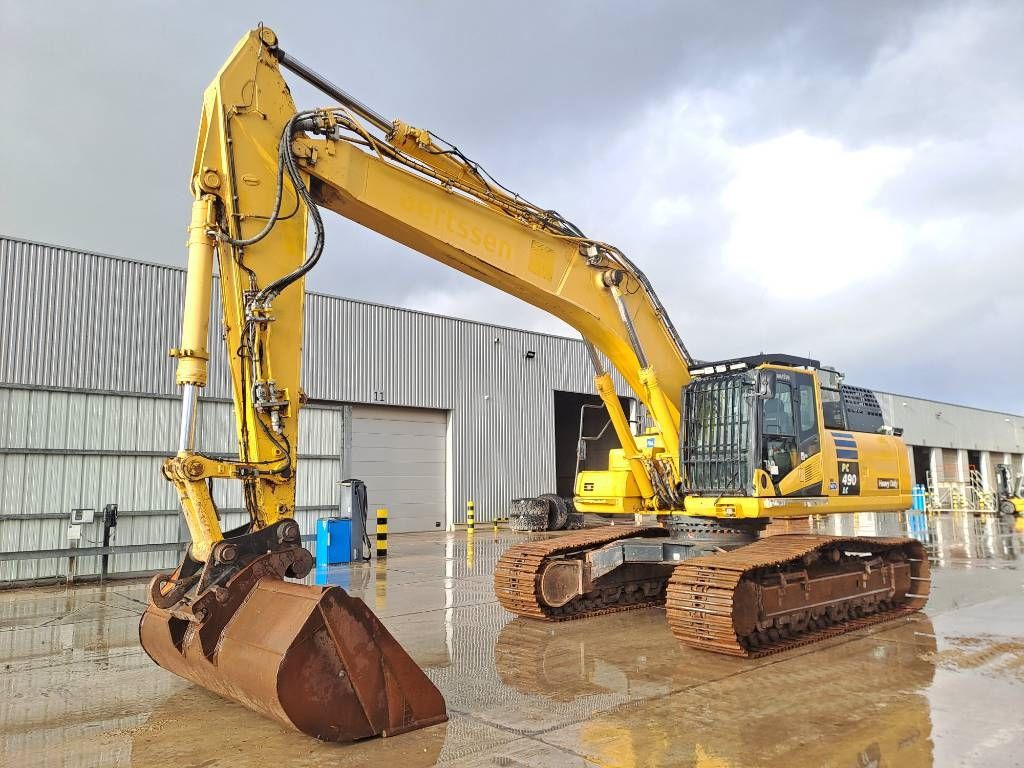 Komatsu PC490LC-11