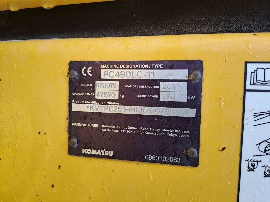 Komatsu PC490LC-11