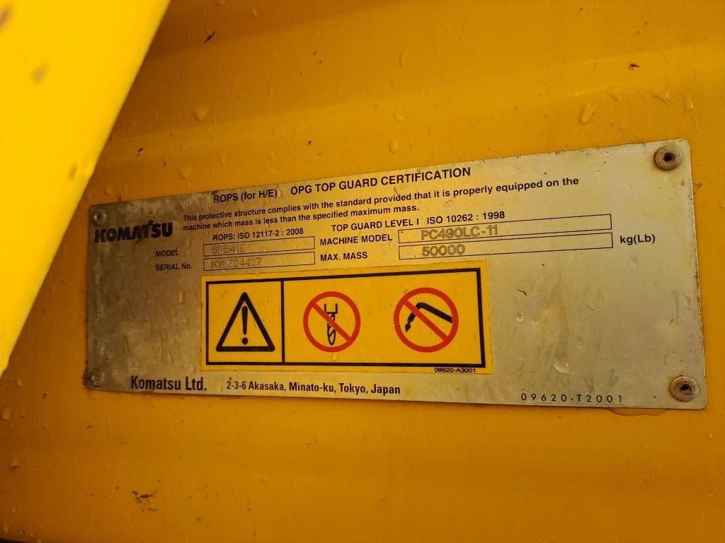 Komatsu PC490LC-11