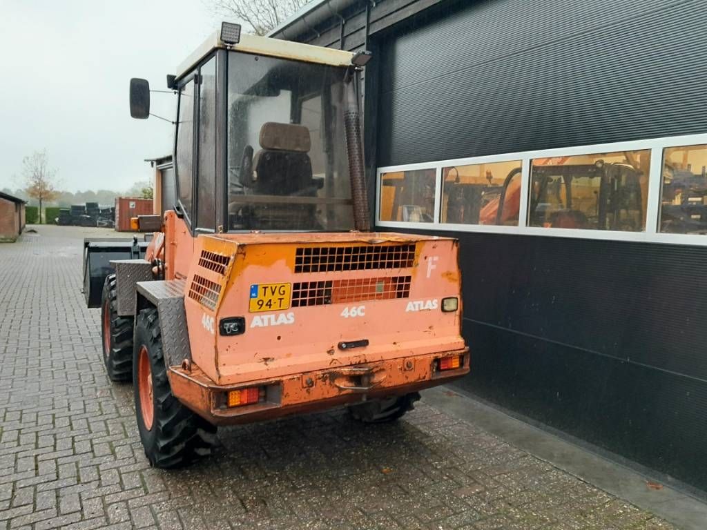 Atlas AR 46 C shovel met puinbak dichte bak en vorken