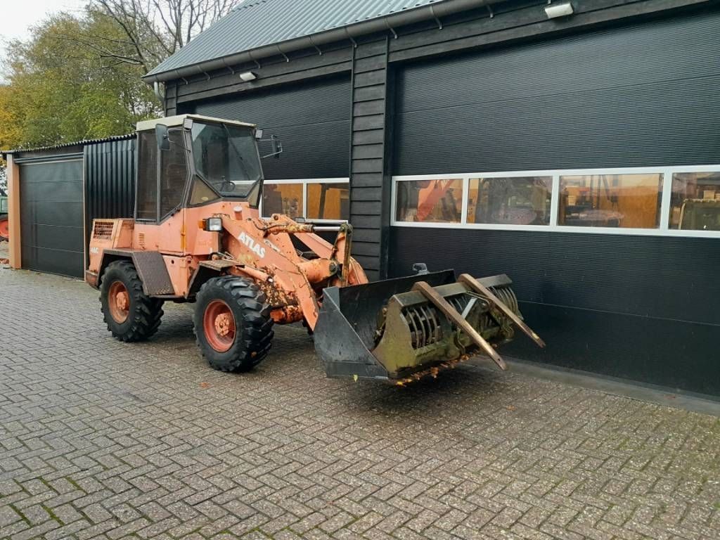 Atlas AR 46 C shovel met puinbak dichte bak en vorken
