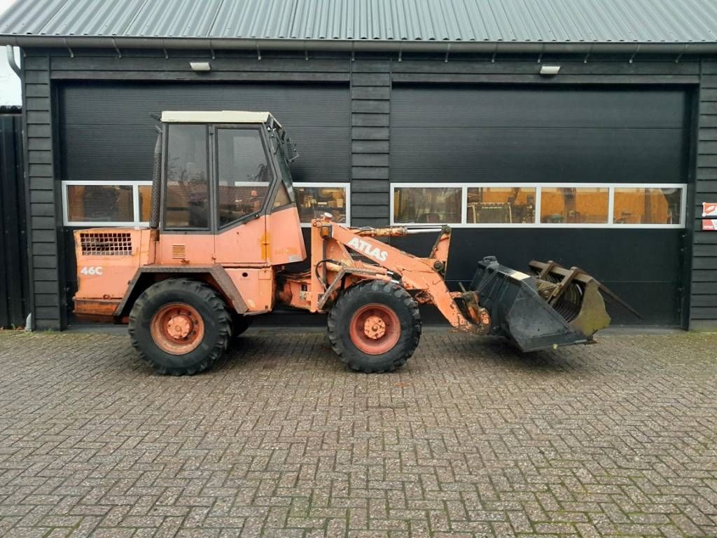 Atlas AR 46 C shovel met puinbak dichte bak en vorken