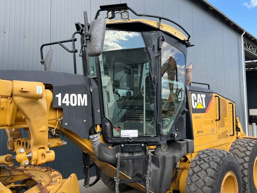 CAT 140M