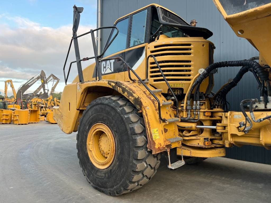 CAT 740