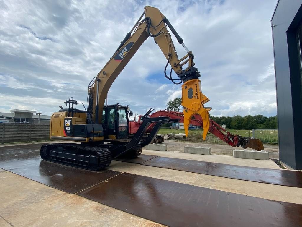 CAT 320 EL LR CAR DISMANTLER