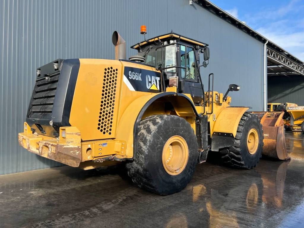 CAT 966K