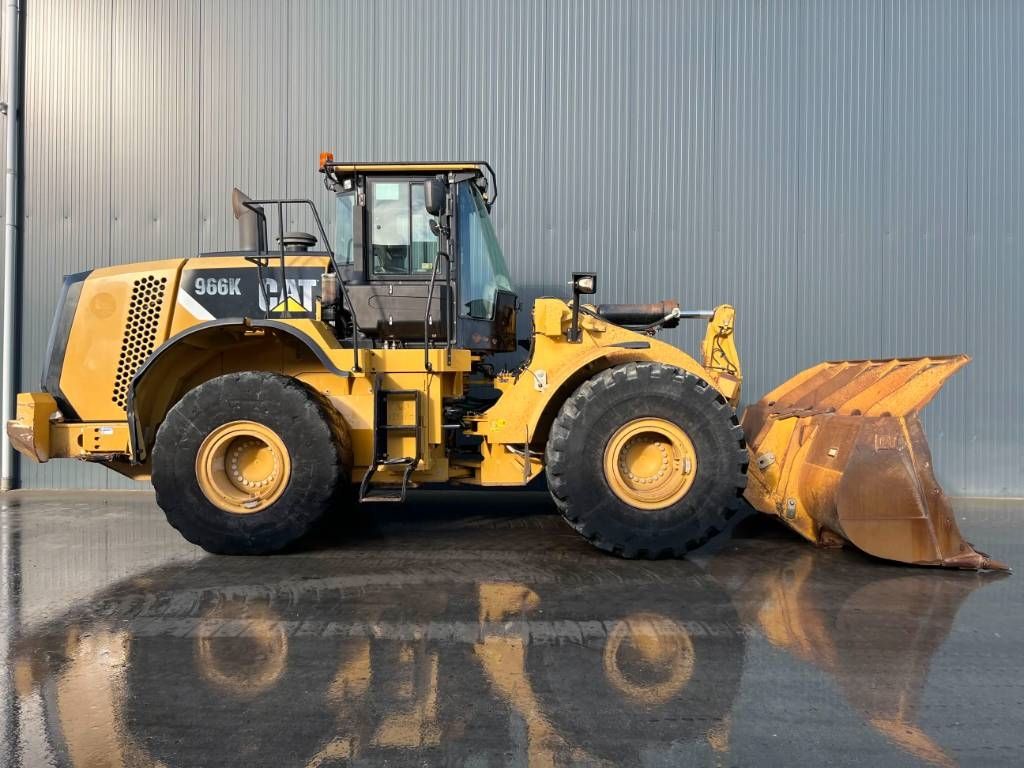 CAT 966K