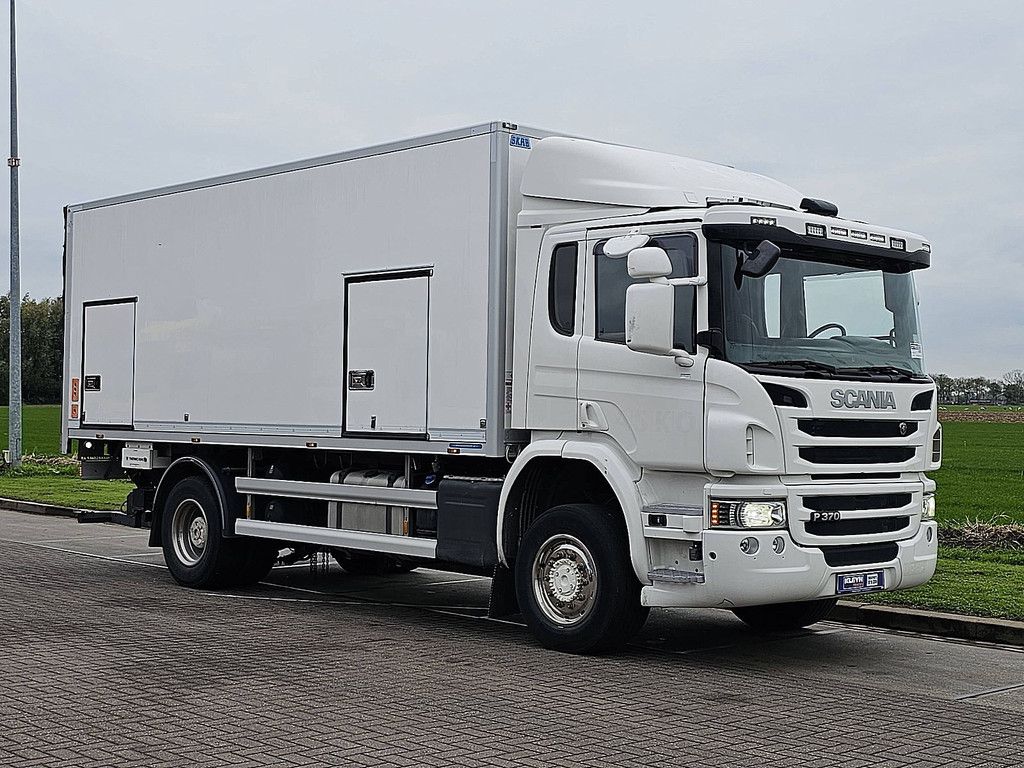 SCANIA P370 4x4 expedition truck