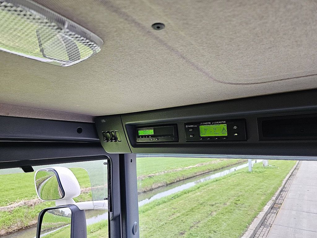 SCANIA P370 4x4 expedition truck