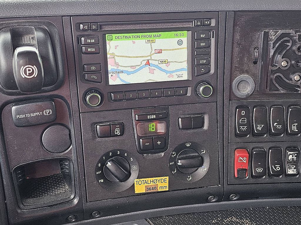 SCANIA P370 4x4 expedition truck