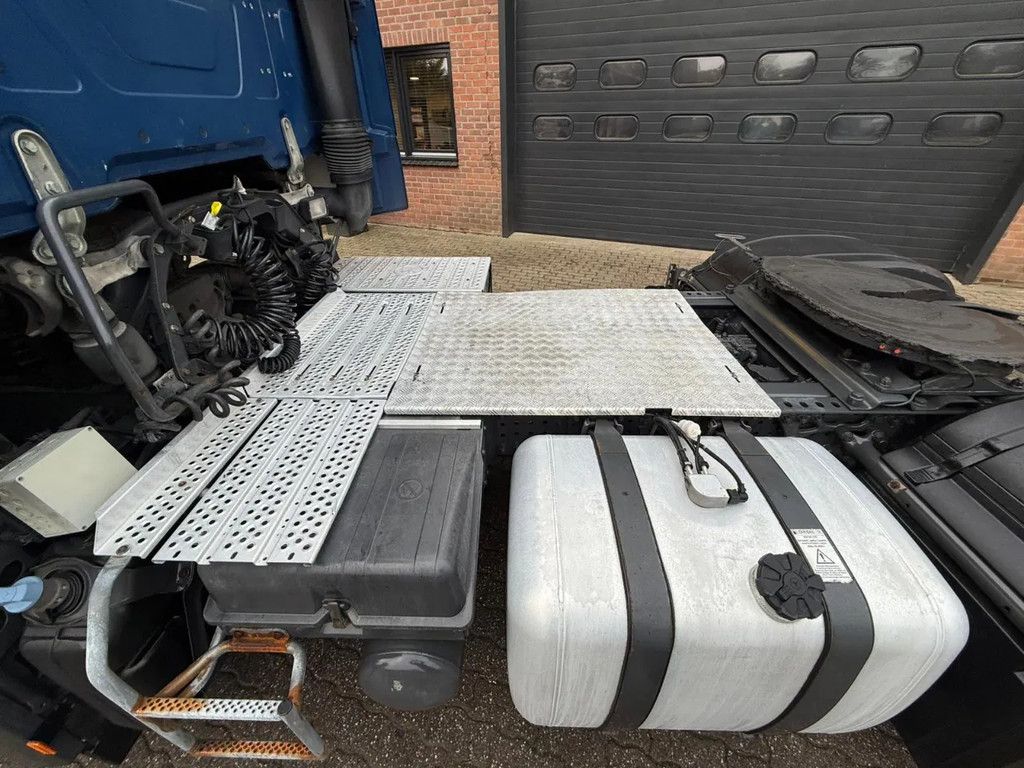 Mercedes-Benz Actros 1940 4x2 Streamspace Spoilers 663.325KM