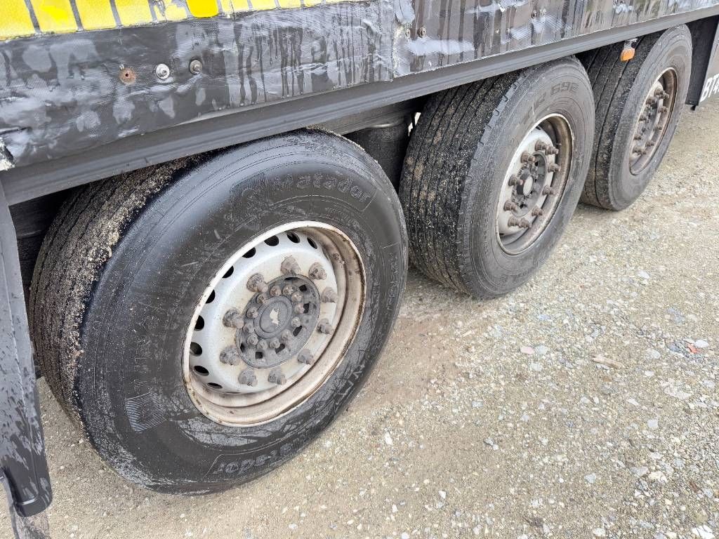 Schmitz Cargobull SCB*S3T Drankentrailer / 3 Axles / Speed Curtain