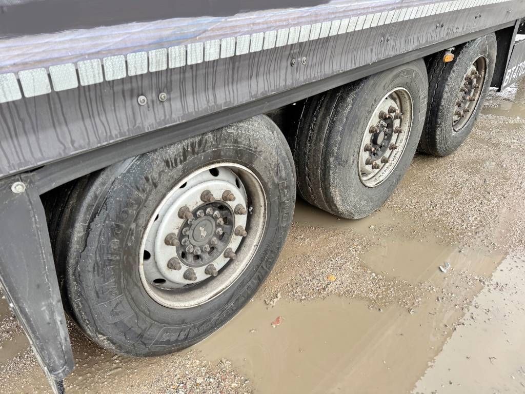 Schmitz Cargobull SCB*S3T Drankentrailer / 3 Axles / Speed Curtain