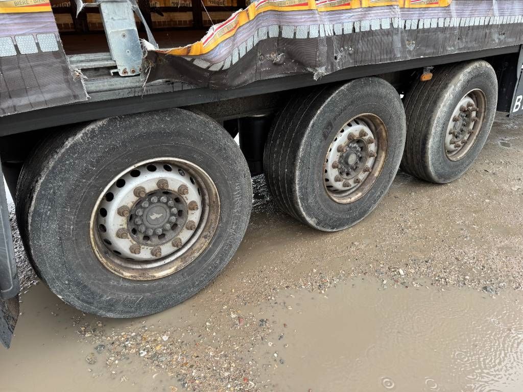 Schmitz Cargobull SCB*S3T Drankentrailer / 3 Axles / Speed Curtain