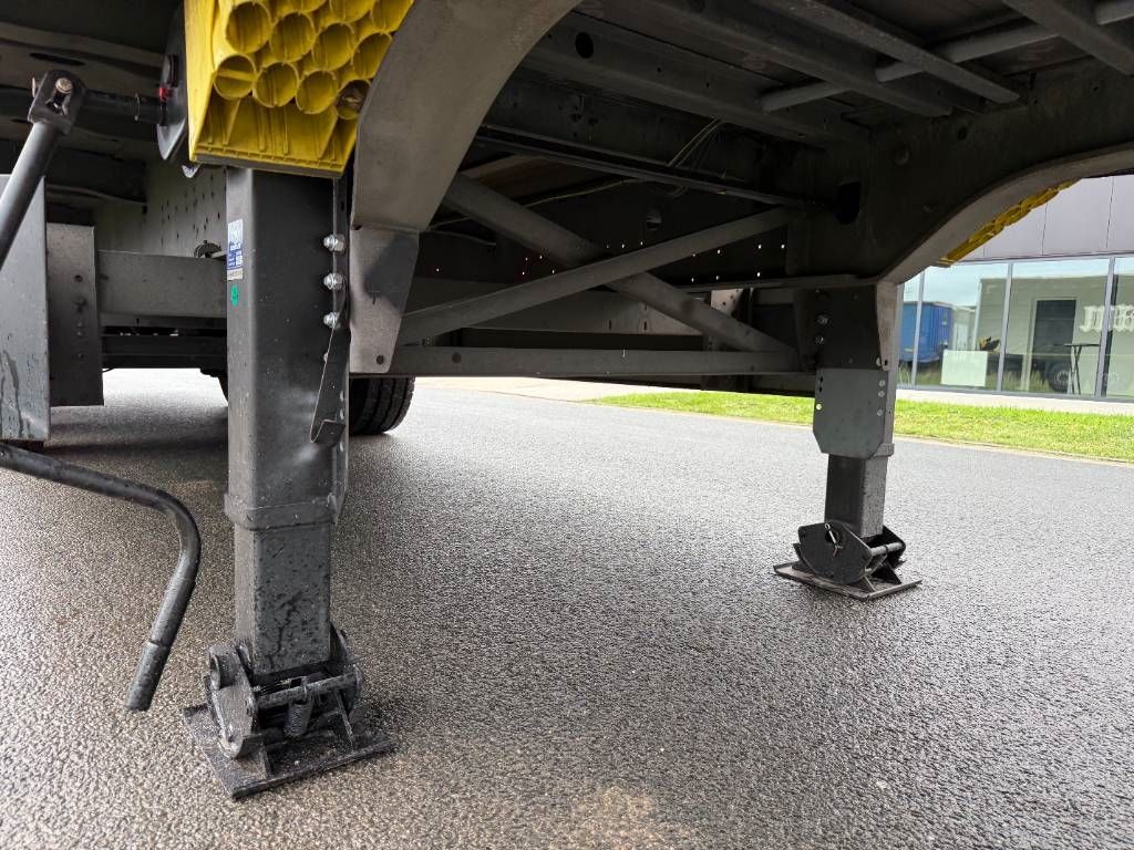 Schmitz Cargobull SCB*S3T Drankentrailer / 3 Axles / Speed Curtain