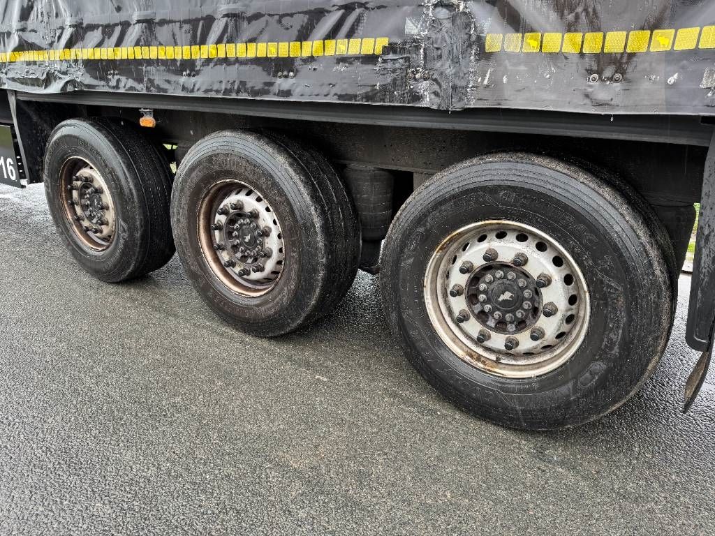 Schmitz Cargobull SCB*S3T Drankentrailer / 3 Axles / Speed Curtain