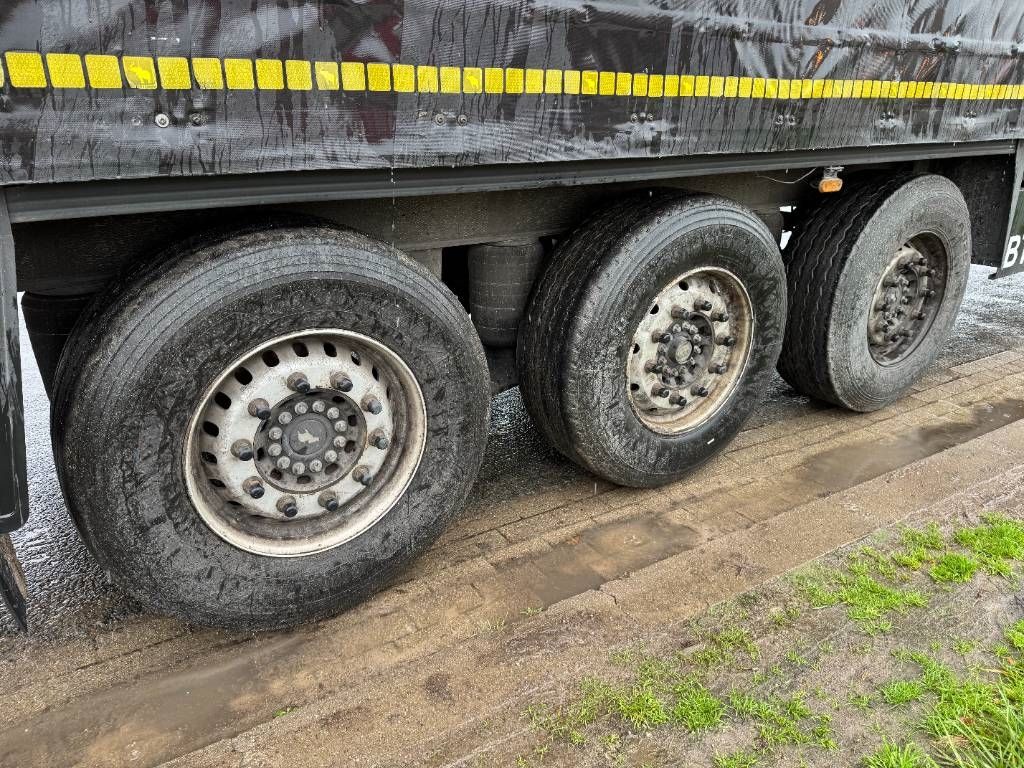 Schmitz Cargobull SCB*S3T Drankentrailer / 3 Axles / Speed Curtain