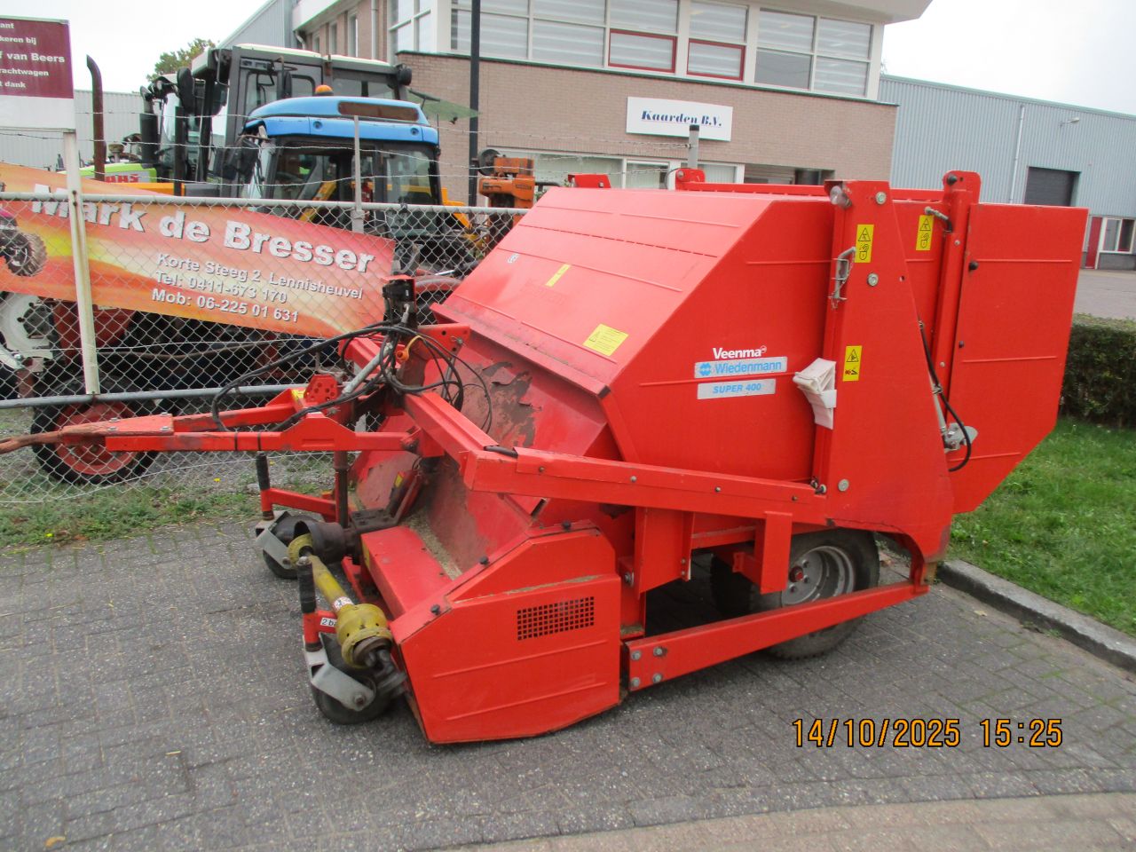 Weidemann grasveld veger blad ruimer