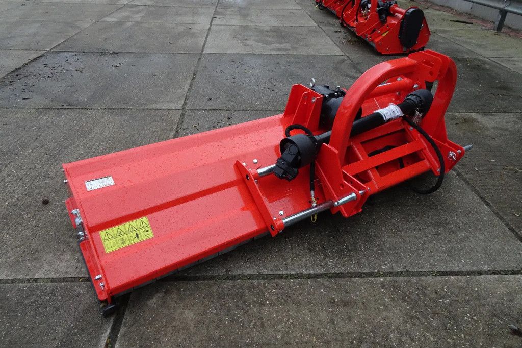 Knegt Klepelmaaier 220