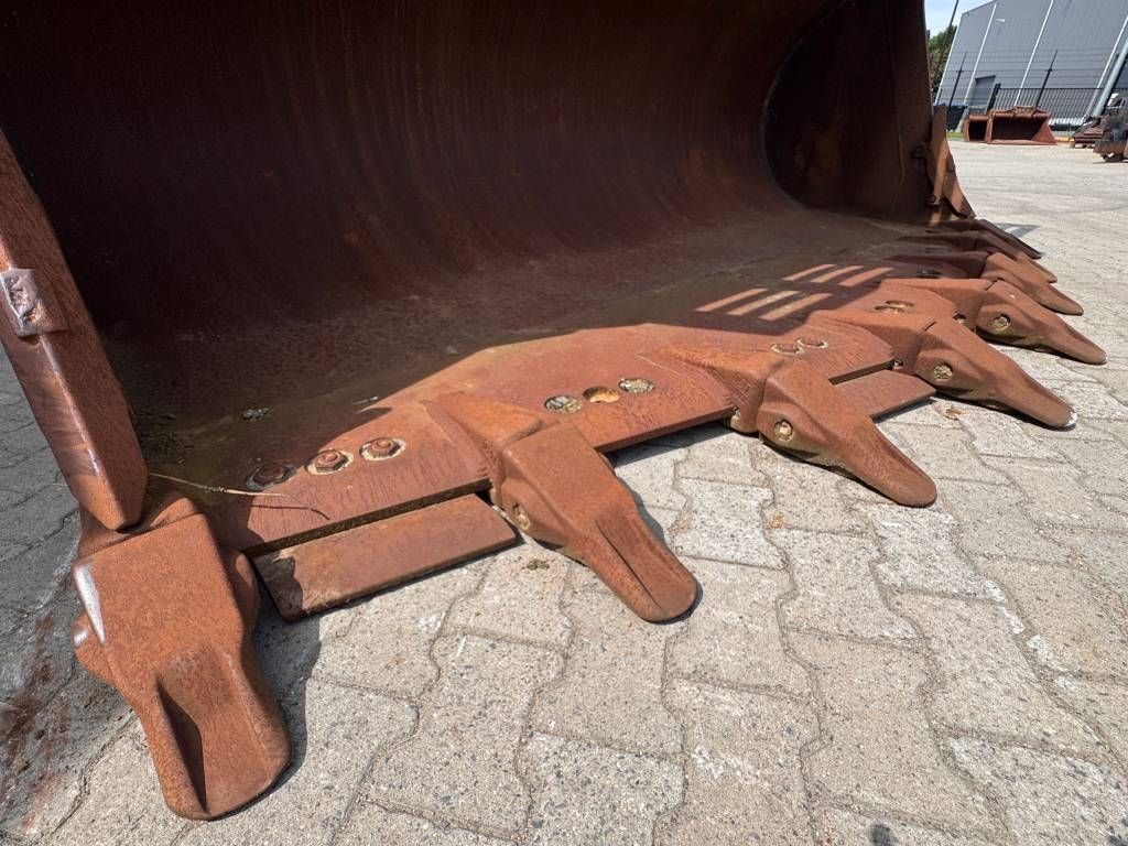 CAT 980K-M Rock Bucket