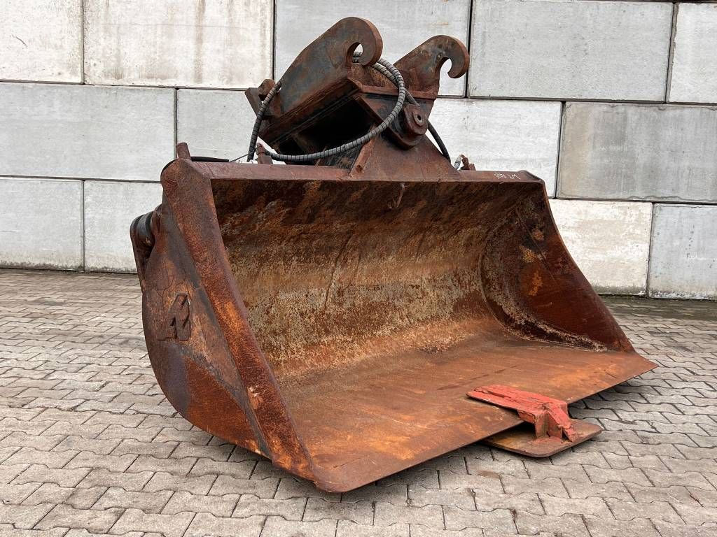 Verachtert CW30-CW40 Kantelbak-Tiltingbucket-Schwenkloffel