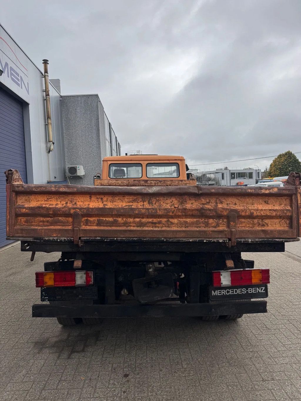 Mercedes-Benz LK 814 **GERMAN TRUCK-FULL STEEL-4CYL**