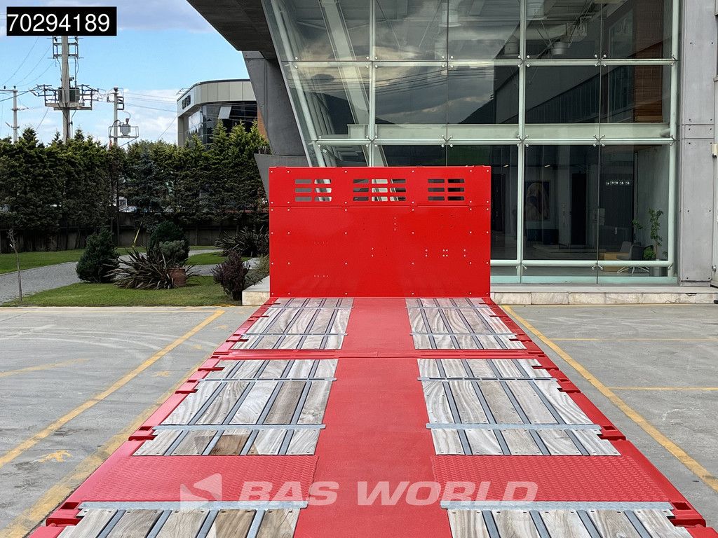 Kässbohrer 3 Achsen 3 axle mega extendable HD platform