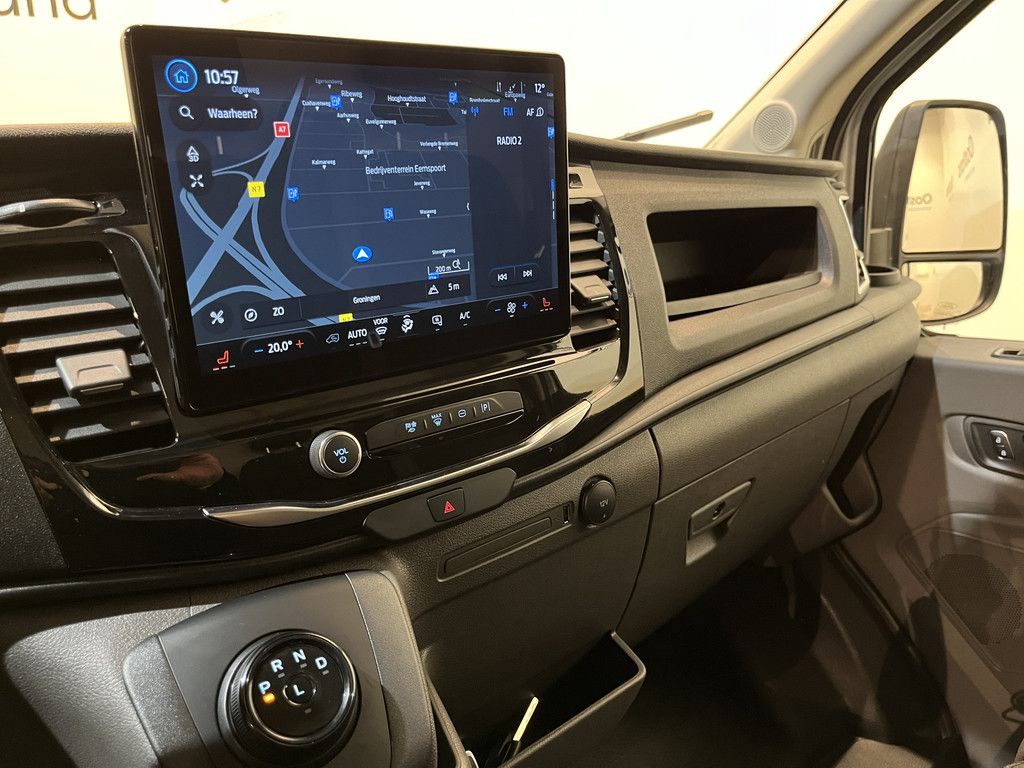 Ford E-Transit L2H2 Trend 68 kWh 184 PK / 100% Elektrisch !! / Airco / Cruise Control / CarPlay / Camera / Navigatie / 3-Zits / 11.750 KM !!