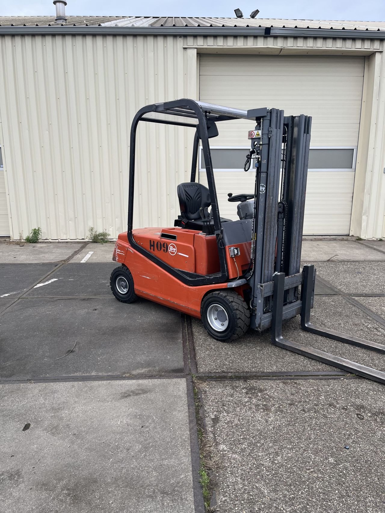 Heftruck BT 2.0 ton bouwjaar 2001