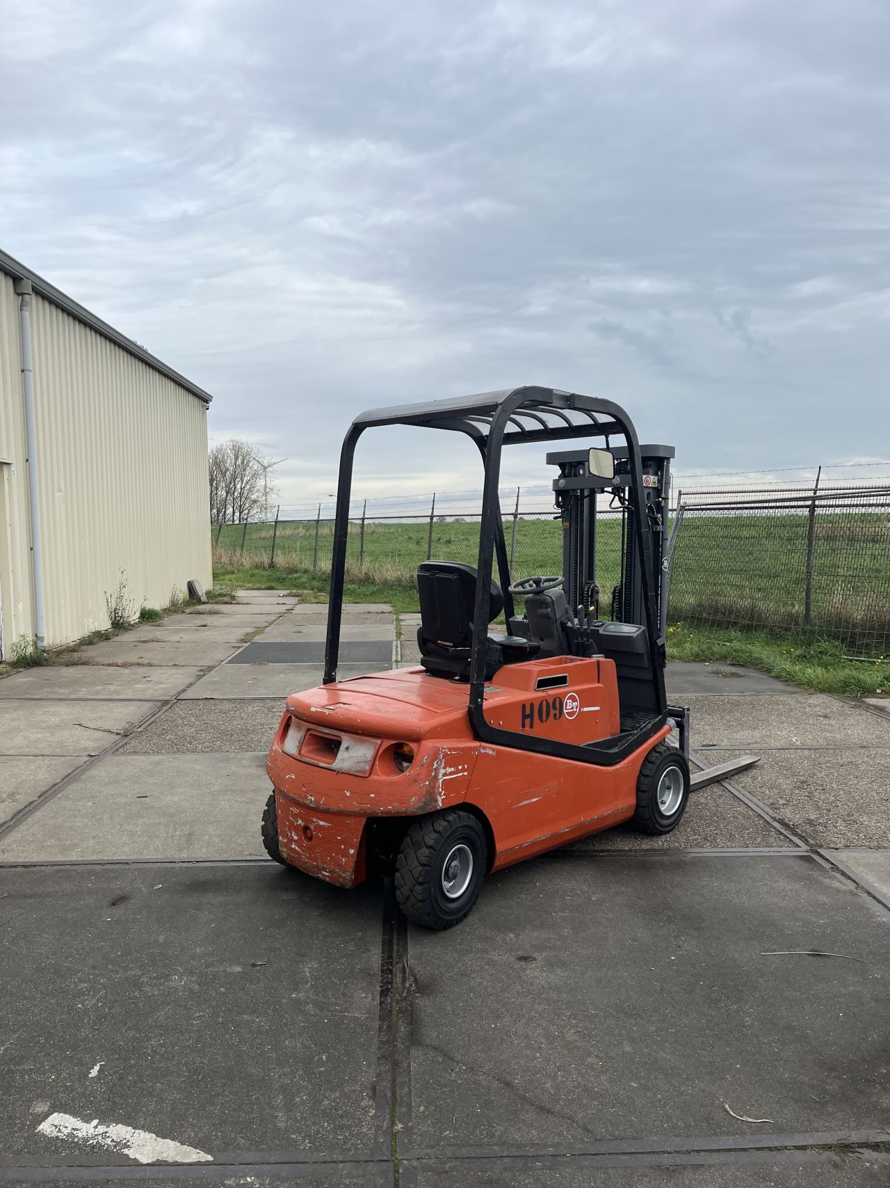 Heftruck BT 2.0 ton bouwjaar 2001