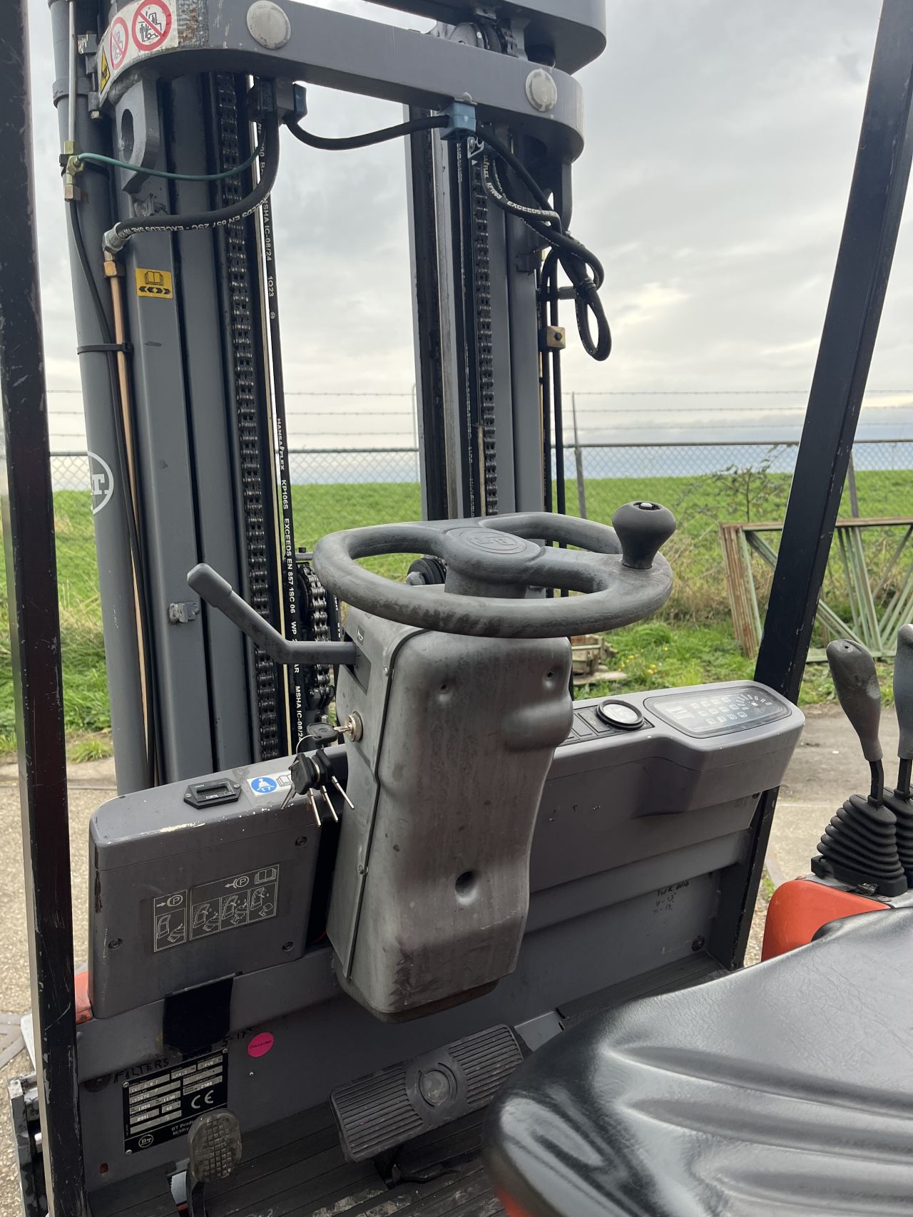 Heftruck BT 2.0 ton bouwjaar 2001