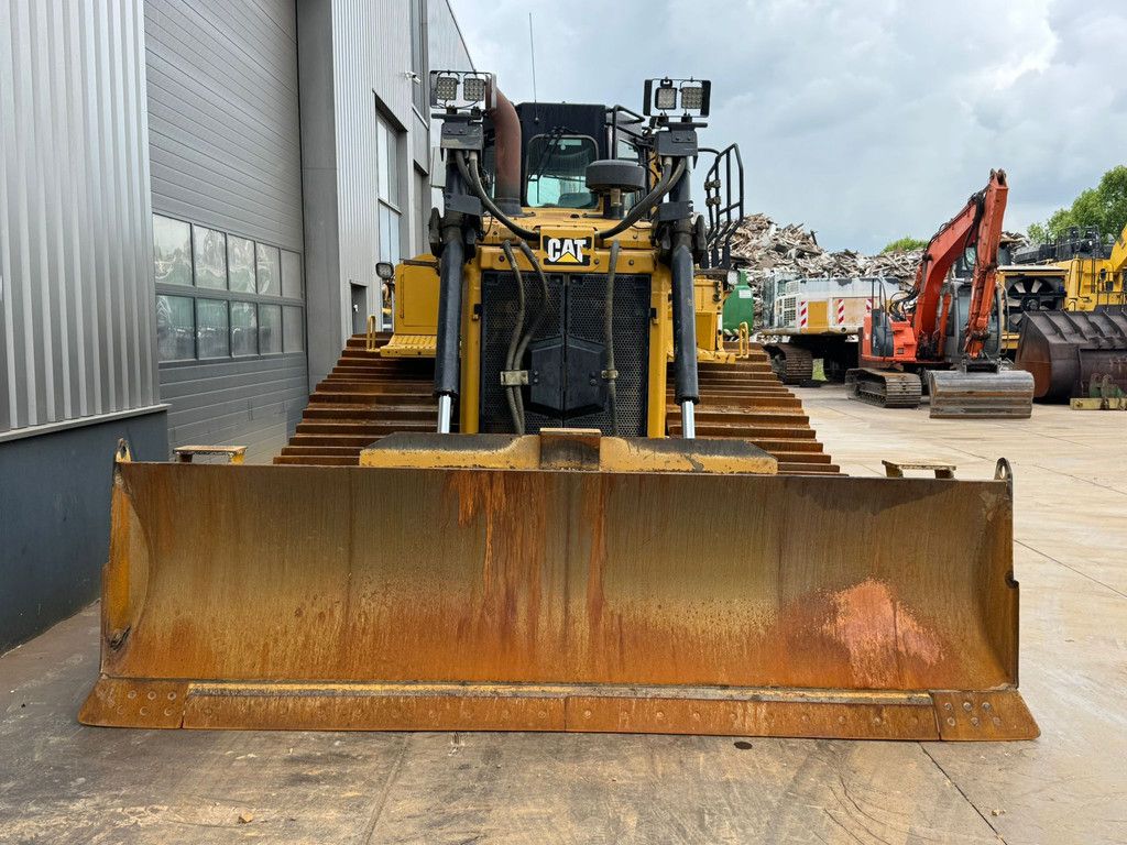 Caterpillar D6T LGP
