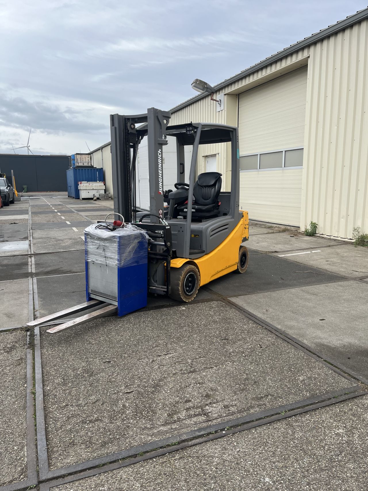 Heftruck Jungheinrich EFG 320