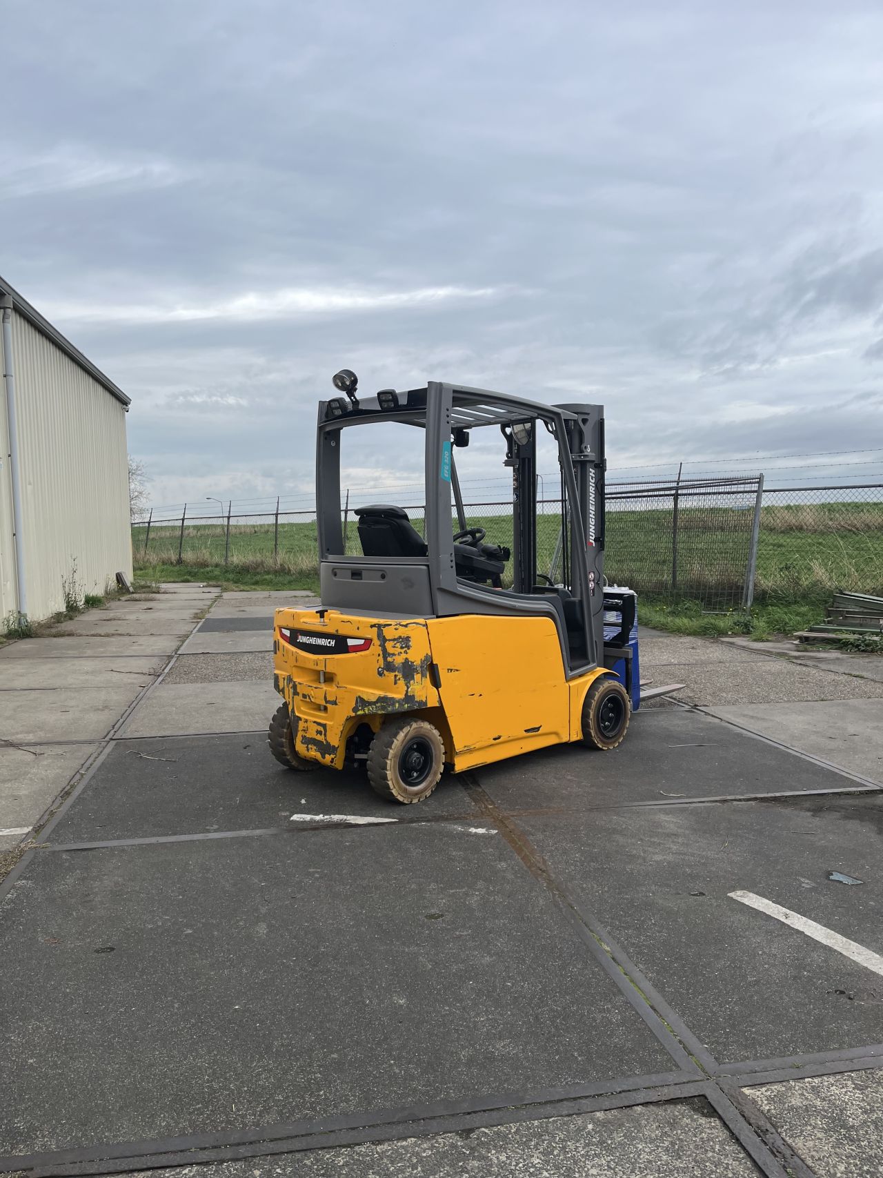 Heftruck Jungheinrich EFG 320