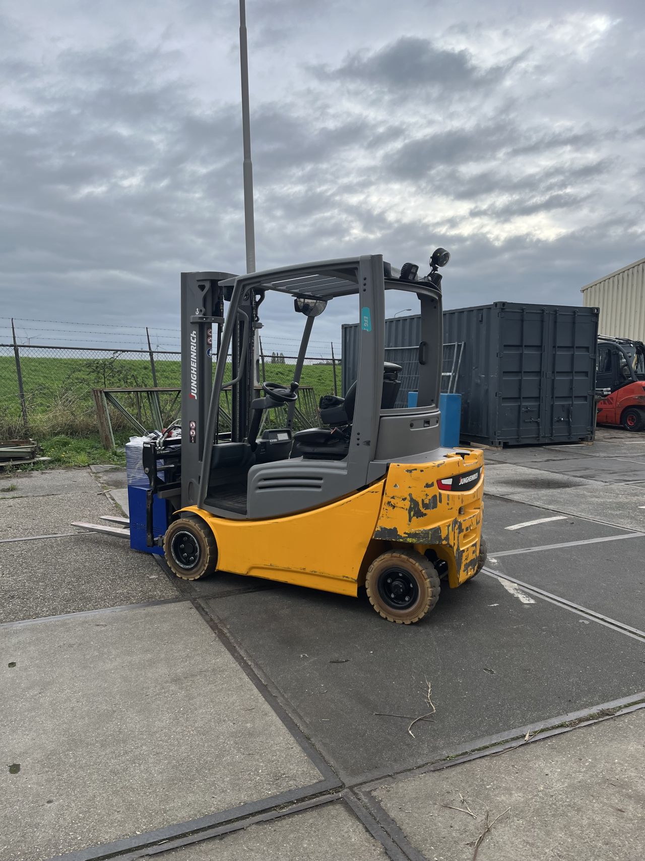 Heftruck Jungheinrich EFG 320