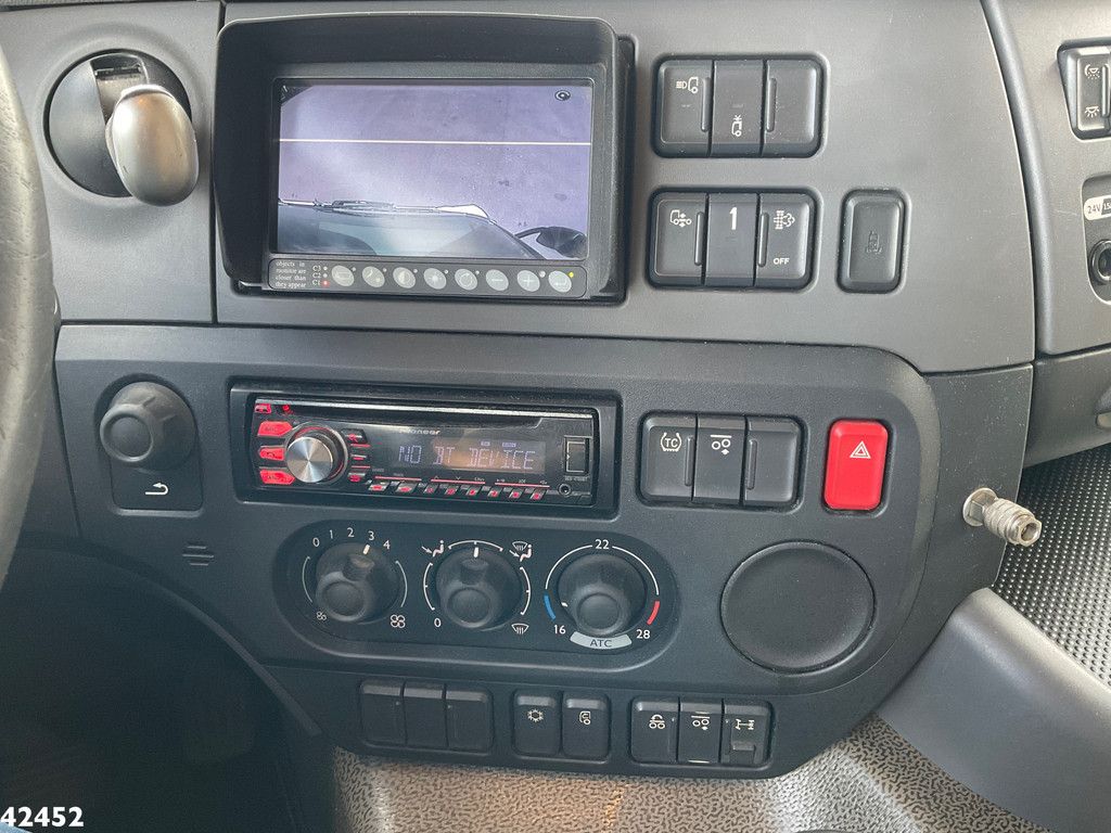 DAF FAK CF 460 Tridem 8x2 Euro 6 VDL 30 Ton haakarmsysteem