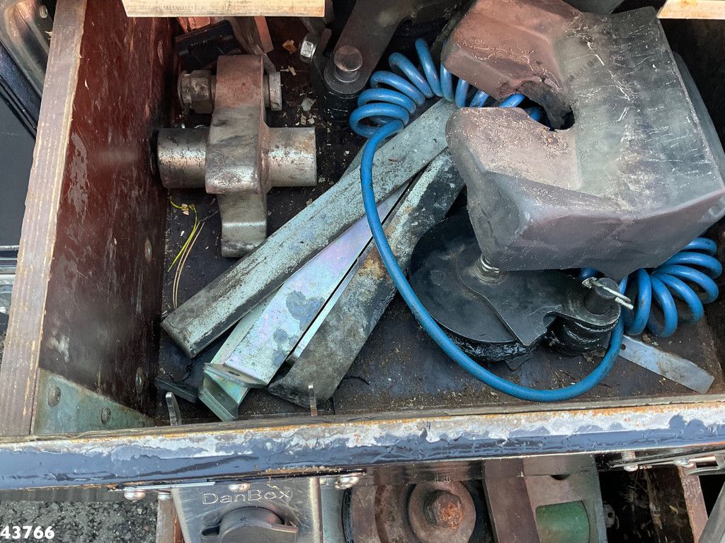 Man TGS 35.480 8x4H Euro 6 HMF 40 Tonmeter laadkraan + Fly-Jib