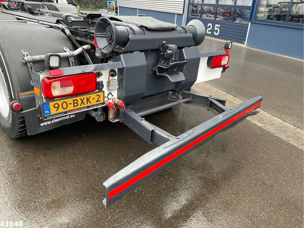 DAF FAD CF 530 8x4 Euro 6 Palfinger 33 Tonmeter laadkraan