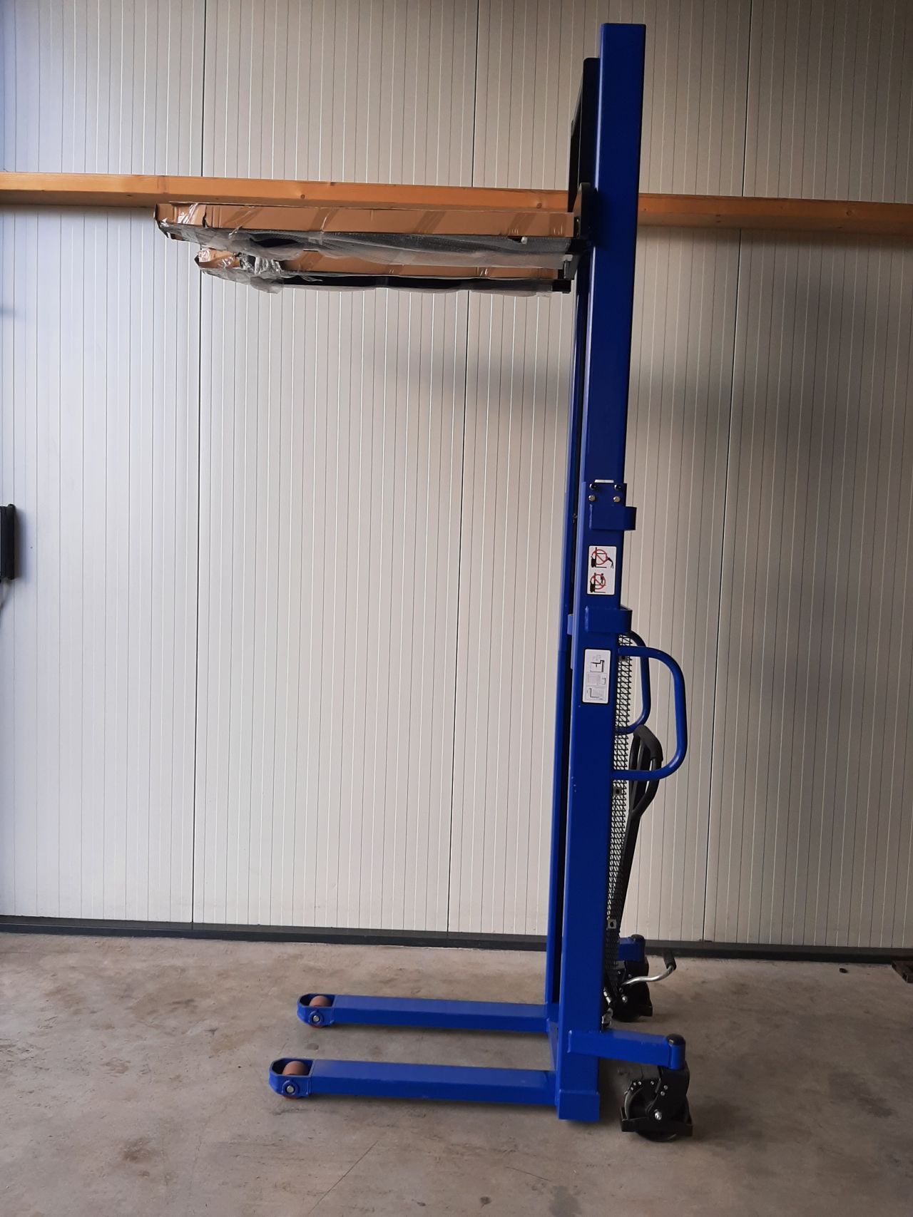 Handmatige stapelaar 2500 mm 1000 kg nieuw