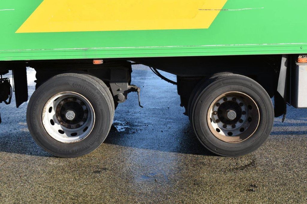 Geschlossener Sattelauflieger FLOO-2000C 2002