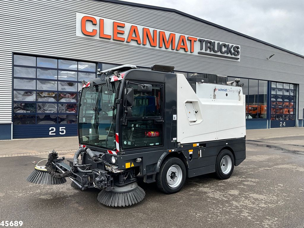 Schmidt Cleango Compact 500 Euro 6 with 3-rd brush Just 4.260 km!