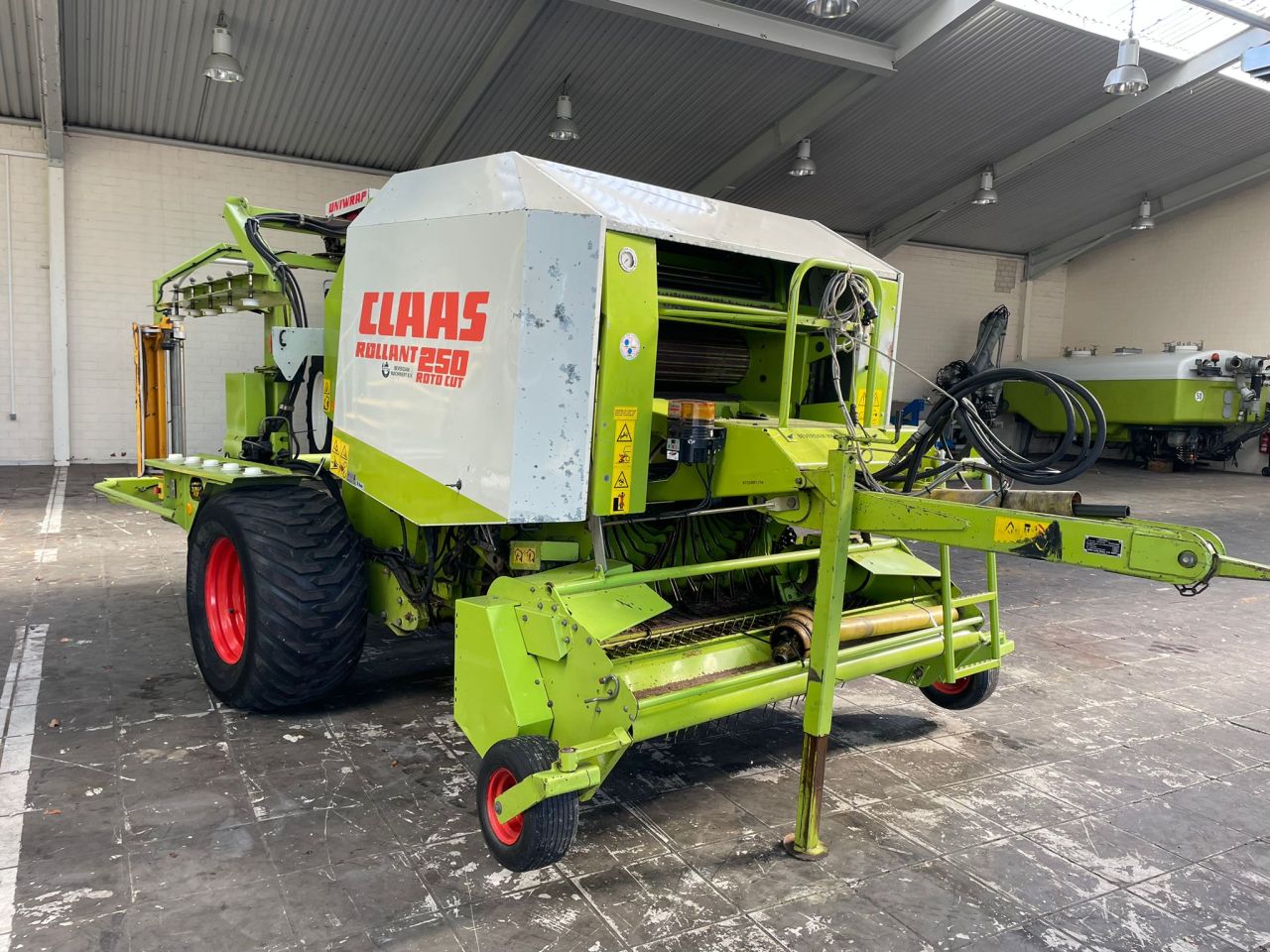 Claas Rollant 250 Rotocut Uniwrap