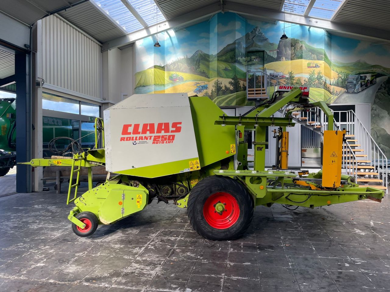 Claas Rollant 250 Rotocut Uniwrap