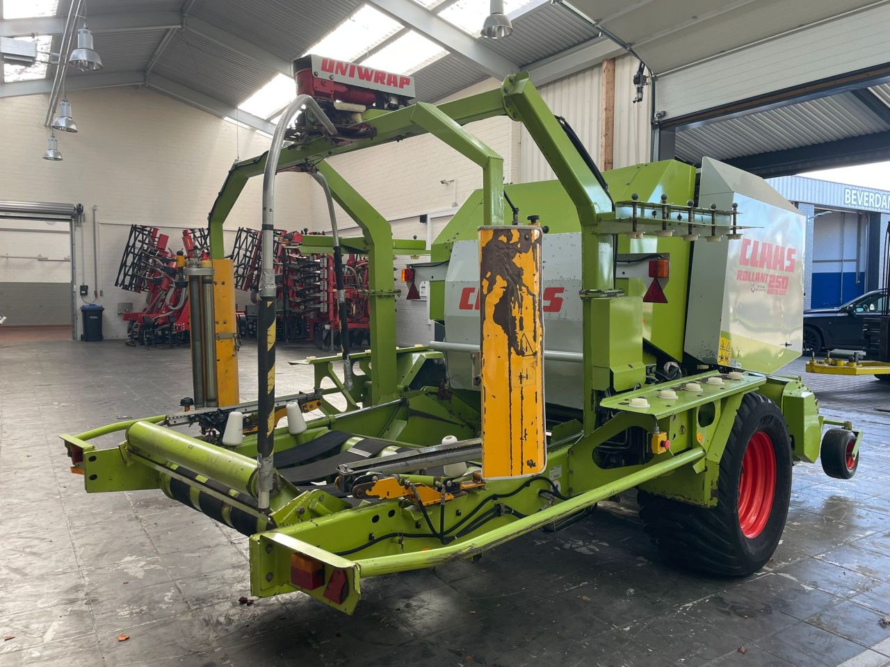 Claas Rollant 250 Rotocut Uniwrap