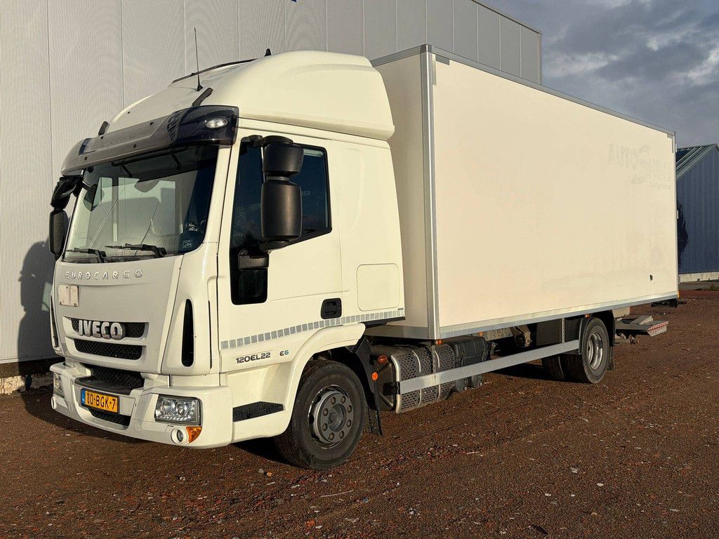 Bestelwagen Iveco 120EL Diesel 221pk 2015