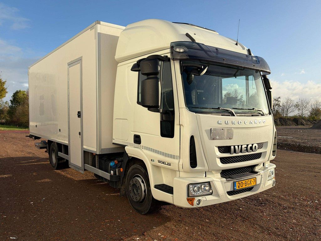 Bestelwagen Iveco 120EL Diesel 221pk 2015