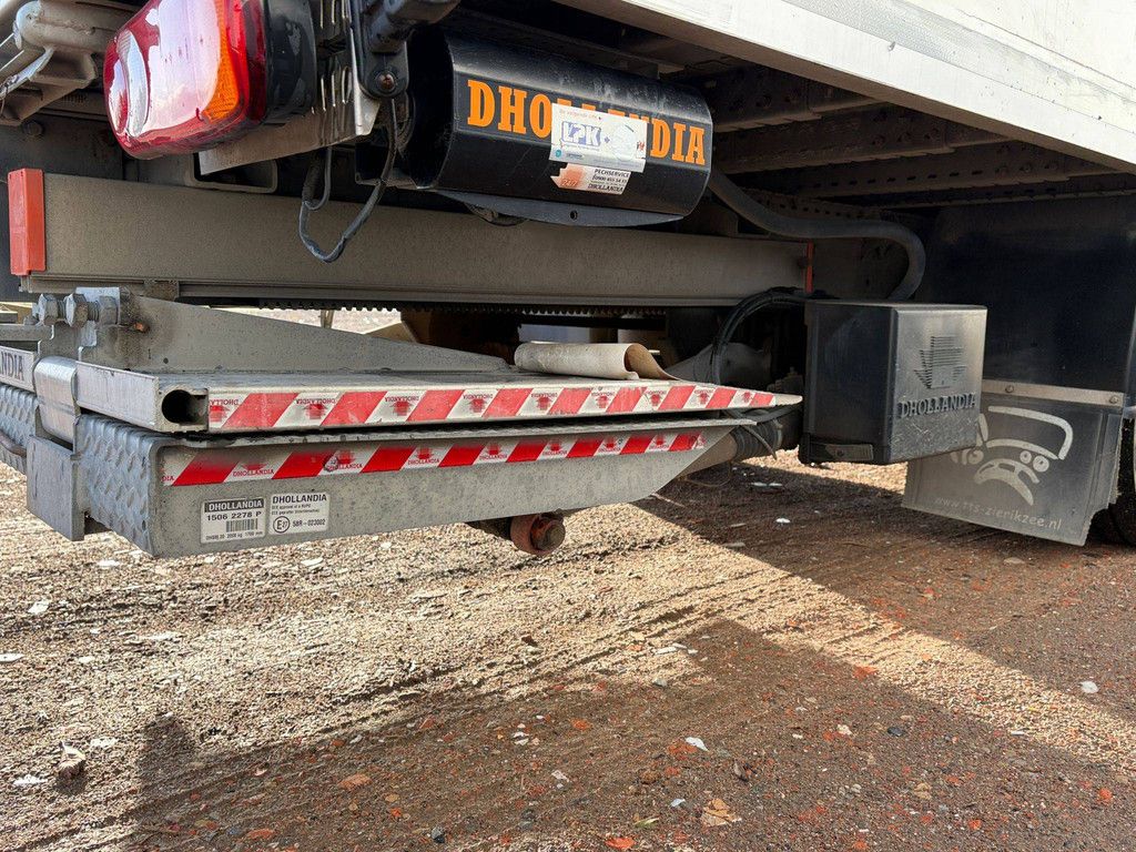 Bestelwagen Iveco 120EL Diesel 221pk 2015