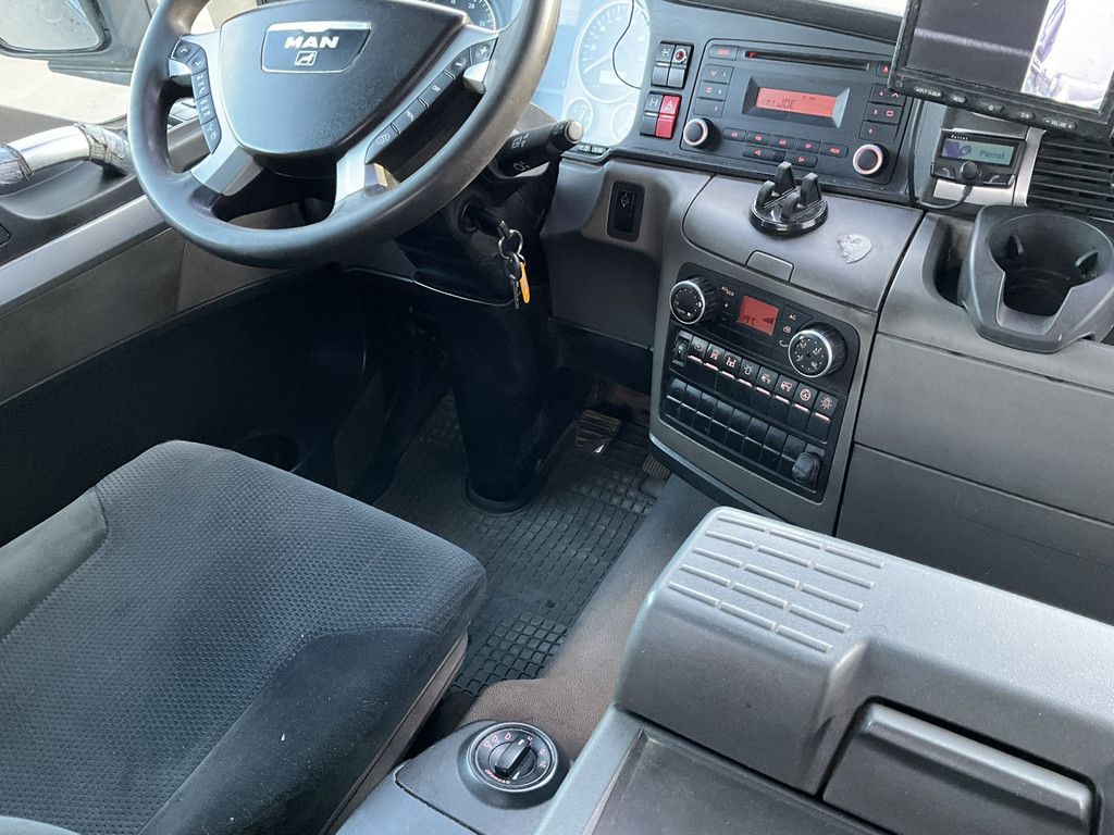 MAN TGA 41.440 8x4 Full Steel AJK 26 Ton haakarmsysteem + Laadplateau met Hiab 28 Tonmeter laadkraan