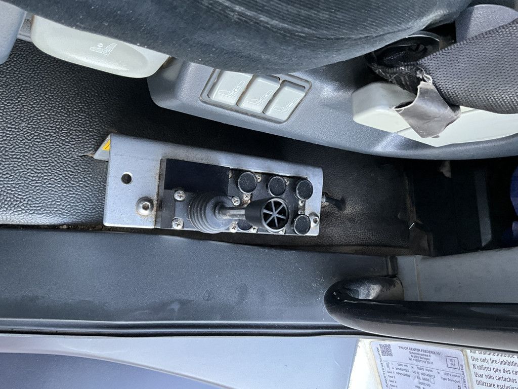 MAN TGA 41.440 8x4 Full Steel AJK 26 Ton haakarmsysteem + Laadplateau met Hiab 28 Tonmeter laadkraan