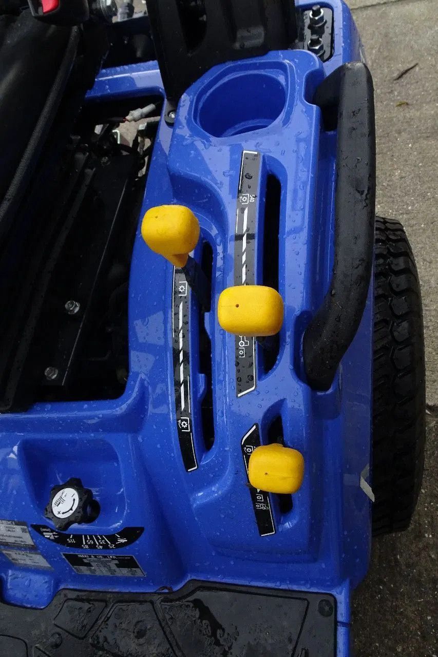 Iseki met voorlader .TXGS24